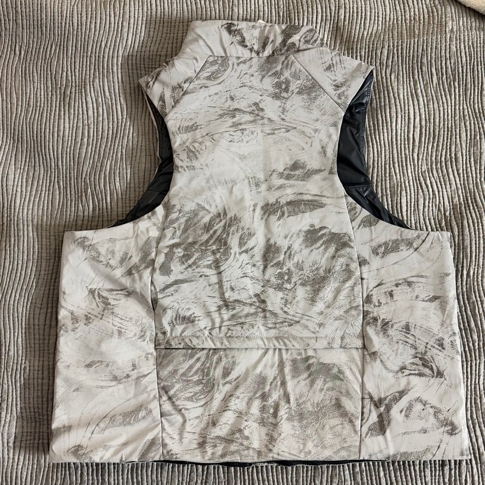 Nike Swift Therma-FIT ADV Reflective Running Vest - HV2762-078 - Vast Grey - M - Picture 11 of 14